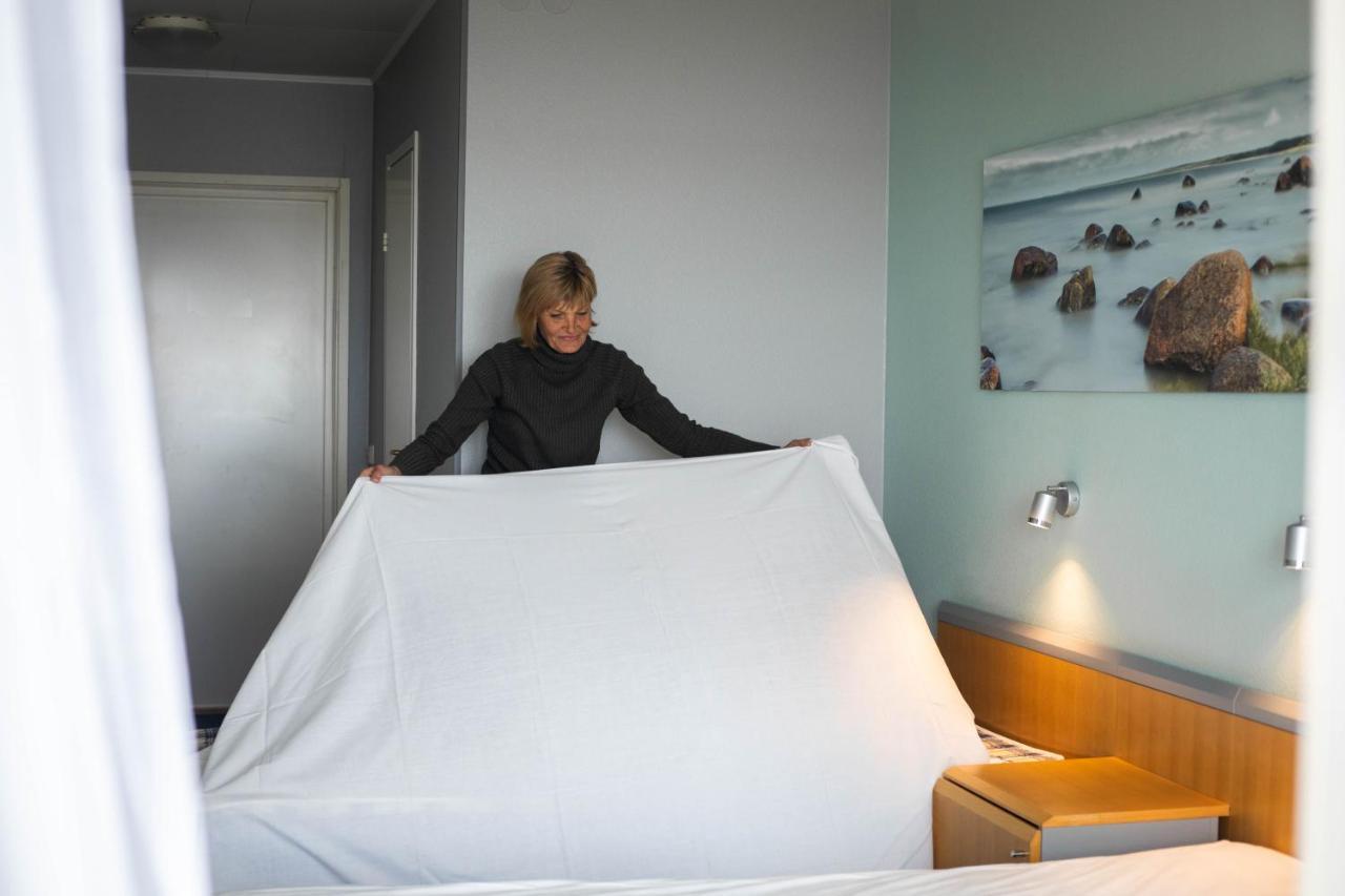 Hotel Promenaadi Хаапсалу Екстериор снимка