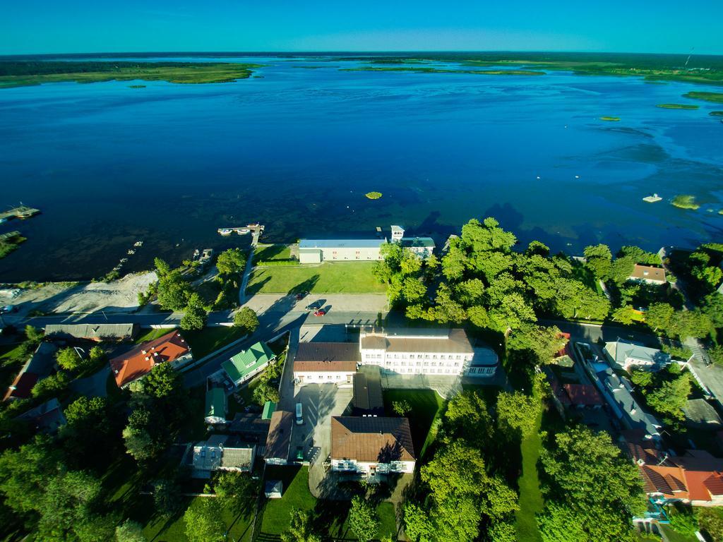 Hotel Promenaadi Хаапсалу Екстериор снимка
