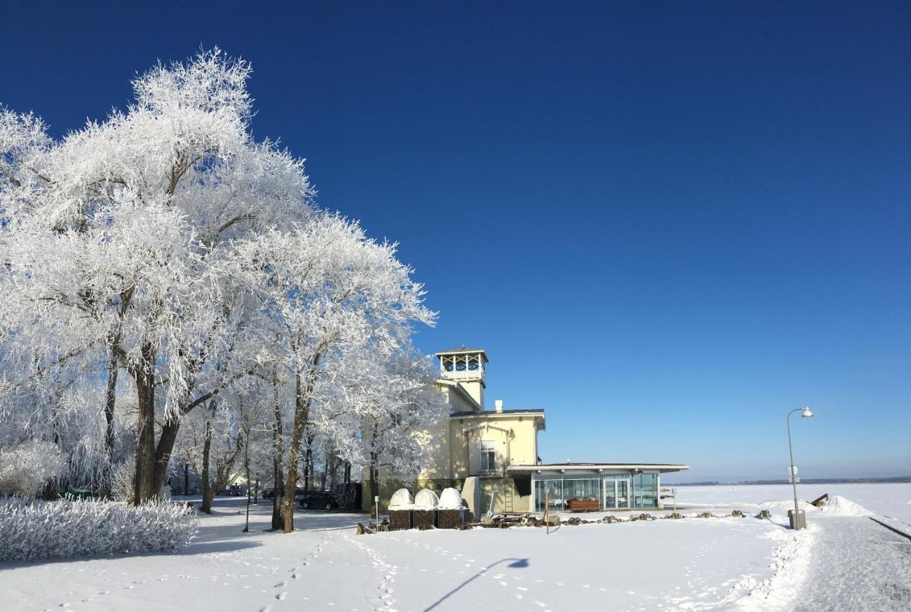 Hotel Promenaadi Хаапсалу Екстериор снимка